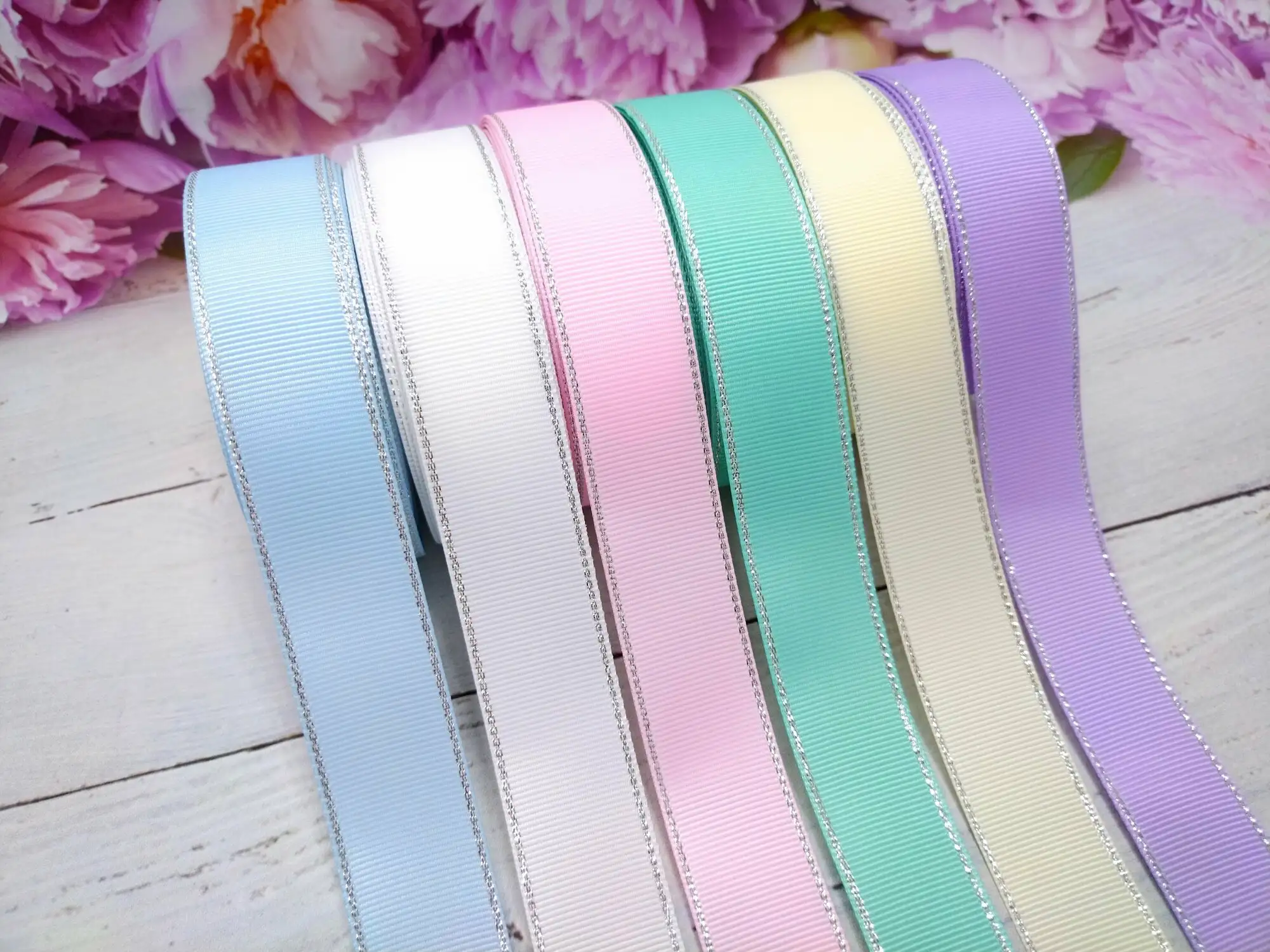 Набор атласных лент пастельных тонов